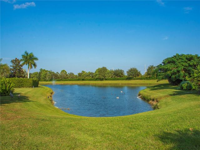 8260 Halbert Lane, Vero Beach, FL 32968