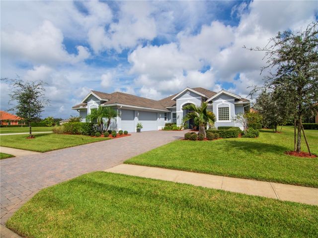 8260 Halbert Lane, Vero Beach, FL 32968