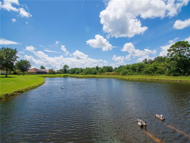 8260 Halbert Lane, Vero Beach, FL 32968