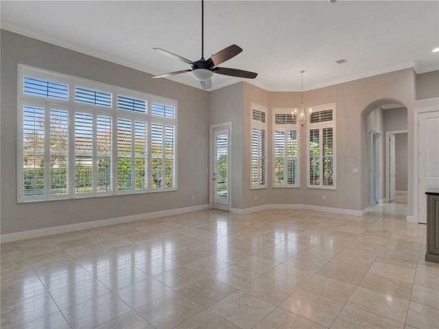 8260 Halbert Lane, Vero Beach, FL 32968