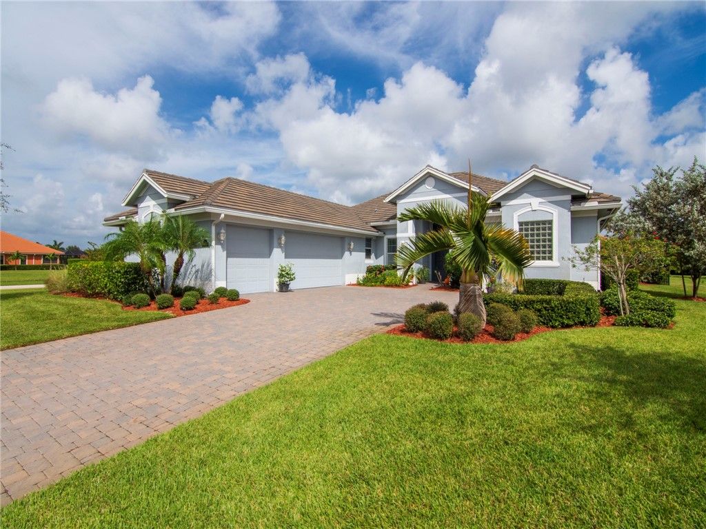 8260 Halbert Lane, Vero Beach, FL 32968
