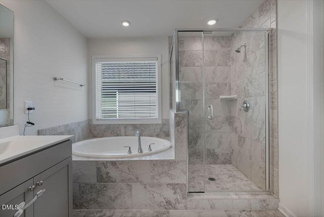 2158 Gregor Overlook Lane, Apex, NC 27502