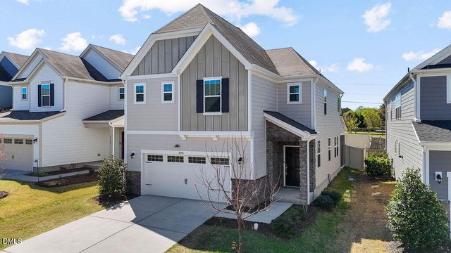2158 Gregor Overlook Lane, Apex, NC 27502