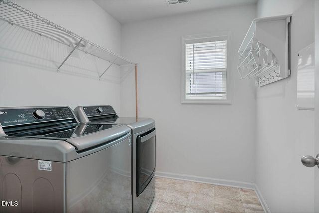 2158 Gregor Overlook Lane, Apex, NC 27502