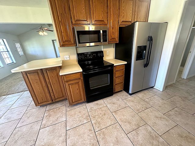 1599 County Road 2925, Dodd City, TX 75438