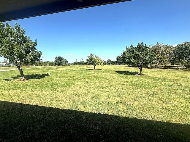 1599 County Road 2925, Dodd City, TX 75438