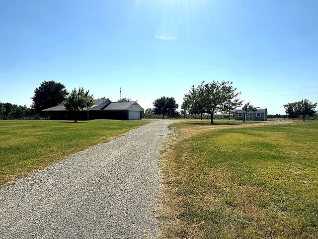 1599 County Road 2925, Dodd City, TX 75438