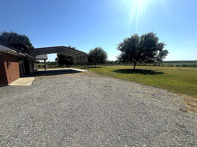 1599 County Road 2925, Dodd City, TX 75438
