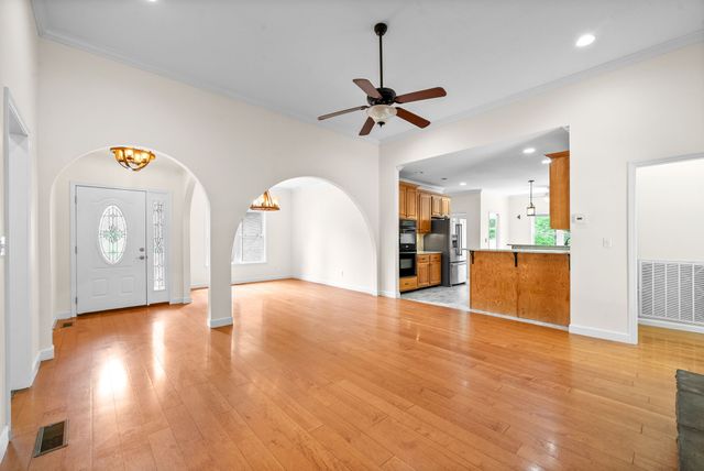 314 Ginger Dr, Dover, TN 37058