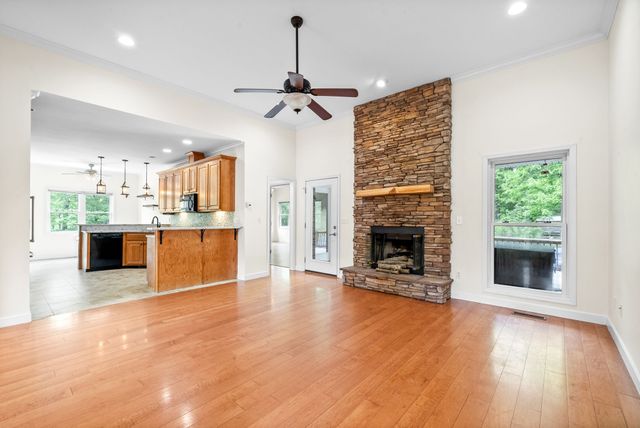 314 Ginger Dr, Dover, TN 37058