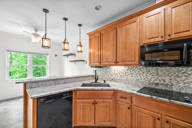 314 Ginger Dr, Dover, TN 37058