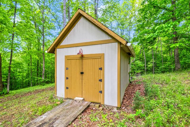 314 Ginger Dr, Dover, TN 37058