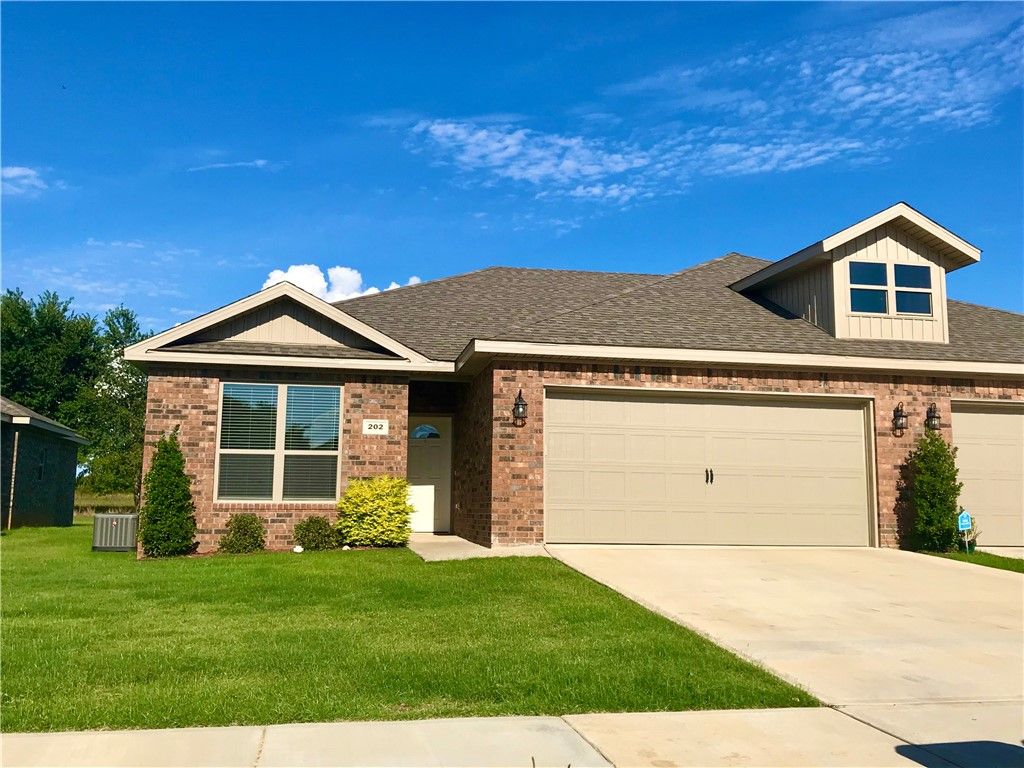 202 Alder Street, Pea Ridge, AR 72751