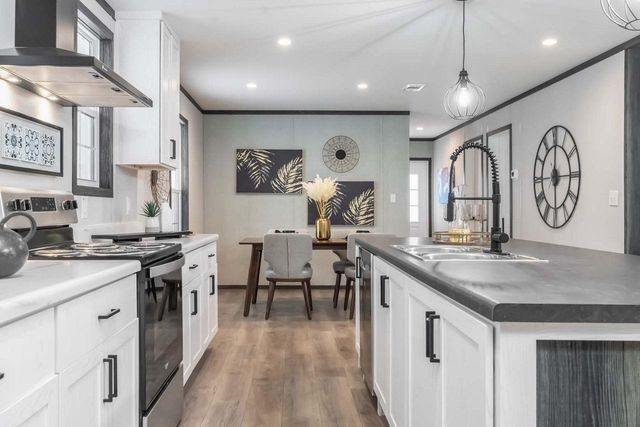 21067 NW 278th Street, Okeechobee, FL 34972