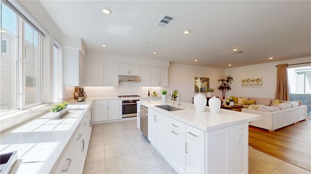 1066 N Anaheim 1, Anaheim, CA 92801