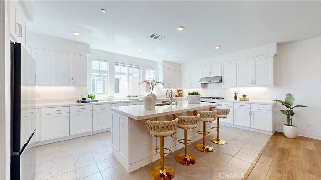 1066 N Anaheim 1, Anaheim, CA 92801 — photo 3