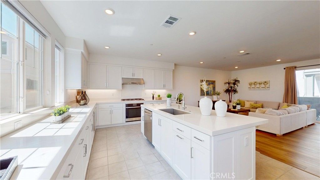 1066 N Anaheim 1, Anaheim, CA 92801 — photo 5
