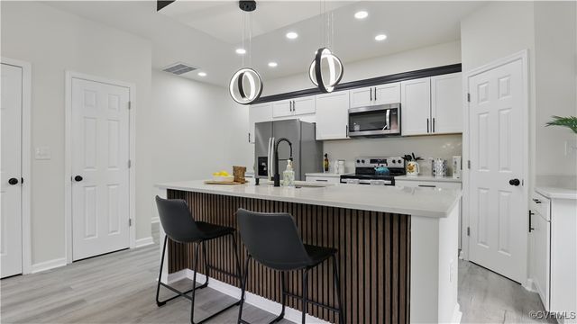 206 S Dunlop St, Petersburg, VA 23803