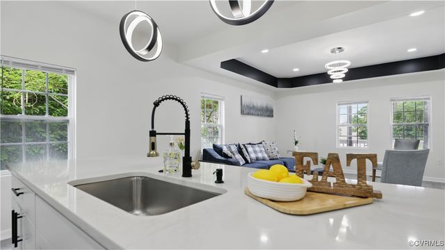 206 S Dunlop St, Petersburg, VA 23803