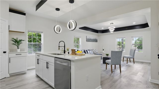 206 S Dunlop St, Petersburg, VA 23803