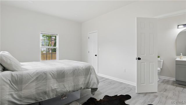 206 S Dunlop St, Petersburg, VA 23803