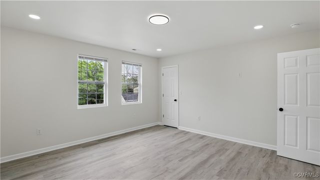 206 S Dunlop St, Petersburg, VA 23803