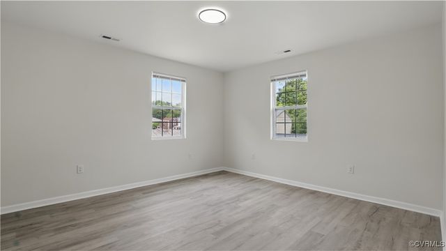 206 S Dunlop St, Petersburg, VA 23803