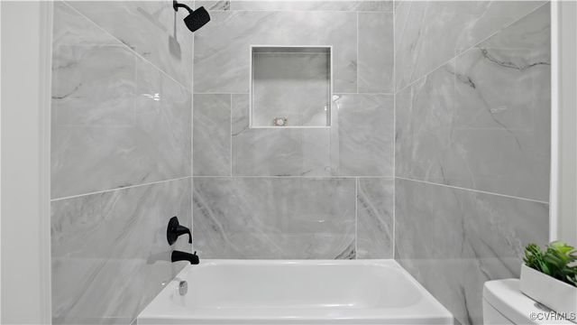 206 S Dunlop St, Petersburg, VA 23803