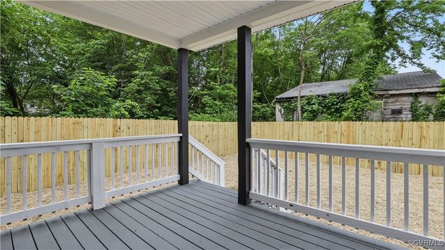 206 S Dunlop St, Petersburg, VA 23803