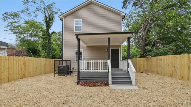 206 S Dunlop St, Petersburg, VA 23803