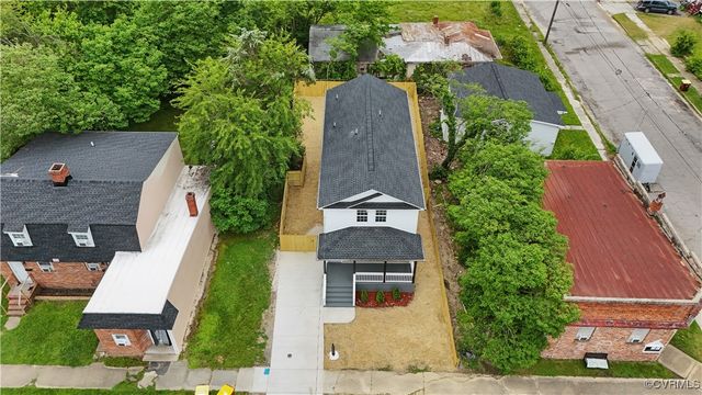 206 S Dunlop St, Petersburg, VA 23803