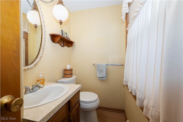 697 Redwood Drive, Canal Fulton, OH 44614