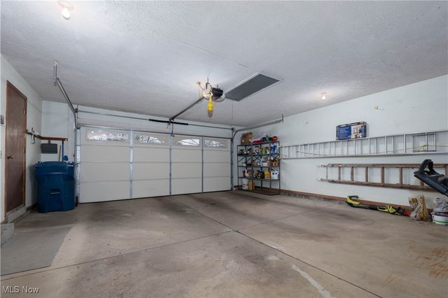 697 Redwood Drive, Canal Fulton, OH 44614