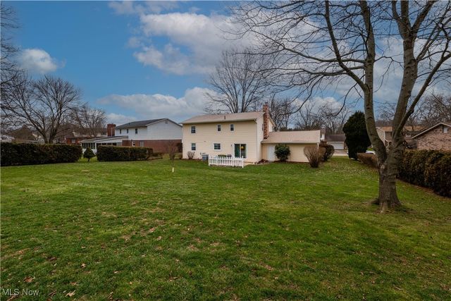 697 Redwood Drive, Canal Fulton, OH 44614