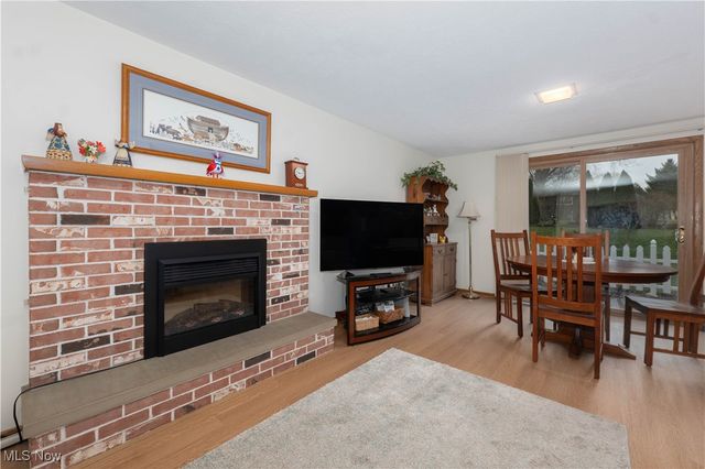 697 Redwood Drive, Canal Fulton, OH 44614