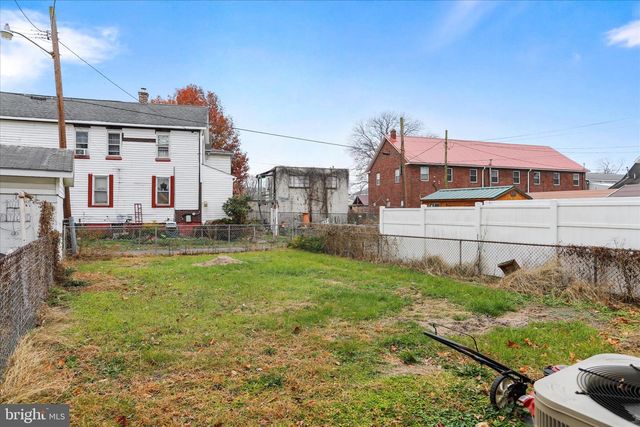 83 KNOBLEY ST, Ridgeley, WV 26753