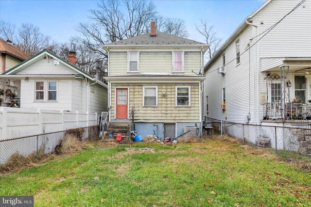 83 KNOBLEY ST, Ridgeley, WV 26753