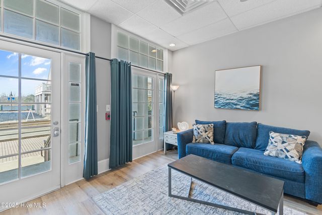 215 S Water Street Ste 102, Wilmington, NC 28401