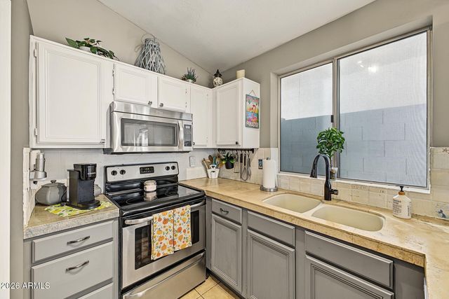 3736 E TARO Lane, Phoenix, AZ 85050