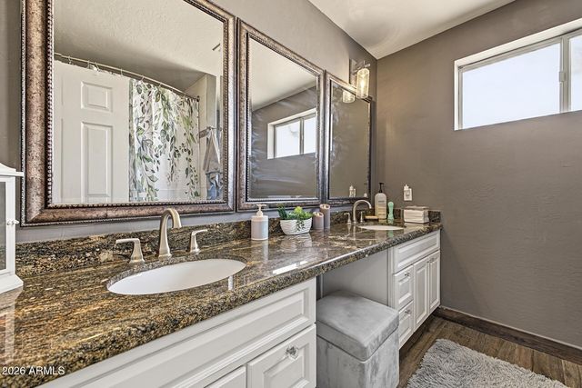 3736 E TARO Lane, Phoenix, AZ 85050