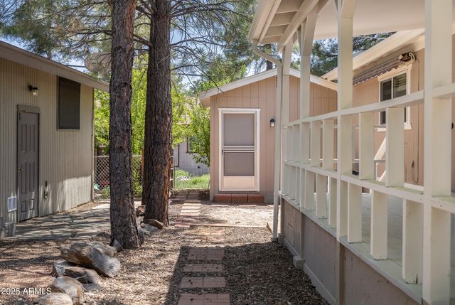 255 E Oak Drive, Munds Park, AZ 86017