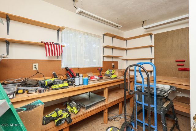 255 E Oak Drive, Munds Park, AZ 86017