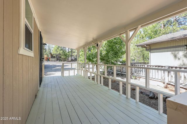 255 E Oak Drive, Munds Park, AZ 86017