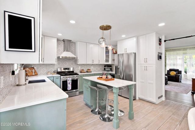 216 Jon Street, Old Bridge, NJ 08857