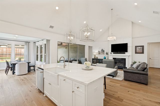 4212 Hollandwood Drive, Mckinney, TX 75071