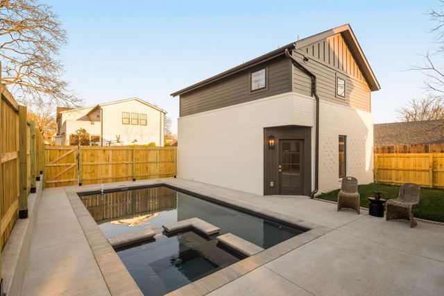 136A 39th Ave, N, Nashville, TN 37209