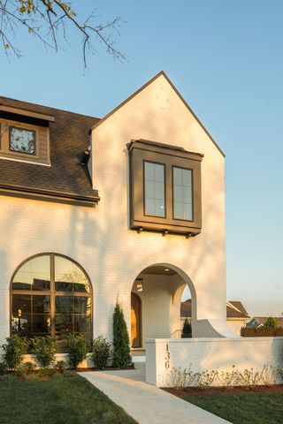 136A 39th Ave, N, Nashville, TN 37209