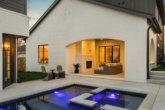 136A 39th Ave, N, Nashville, TN 37209