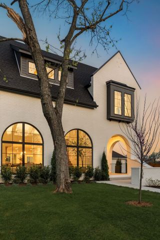 136A 39th Ave, N, Nashville, TN 37209