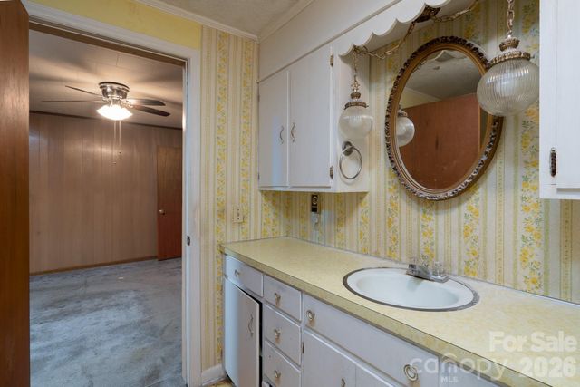 322 E 4th Street, Oakboro, NC 28129